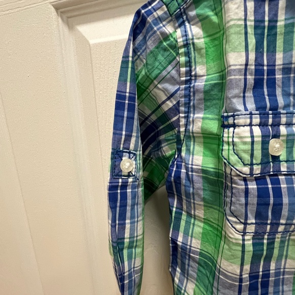 NWT - Tommy Hilfiger - boys plaid button down shirt. Size 2T - Picture 5 of 5